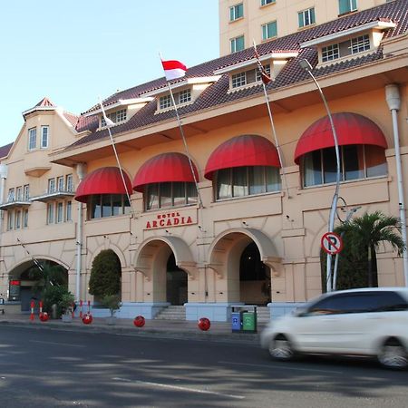 Arcadia Surabaya Hotel Exteriör bild