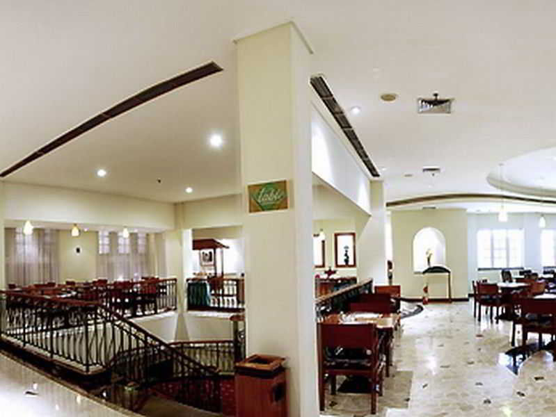Arcadia Surabaya Hotel Exteriör bild