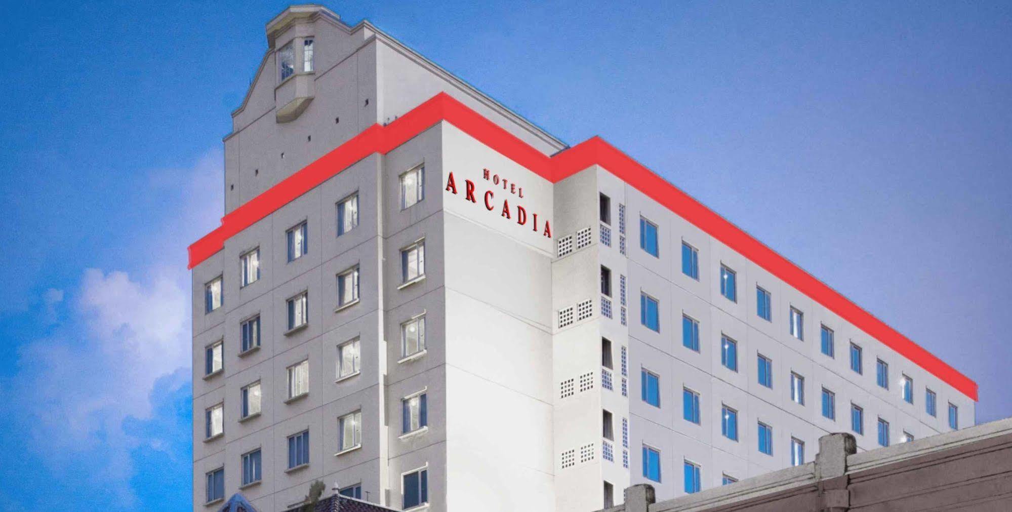 Arcadia Surabaya Hotel Exteriör bild